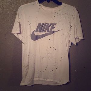 Nike men’s shirt